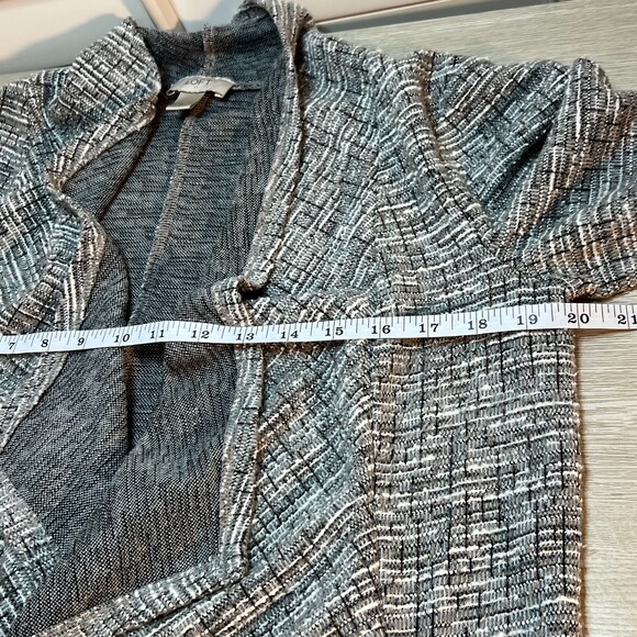 LOFT Cardigan Sweater Jacket Womens M Gray White Tweed Bouclé Open Front - Picture 10 of 12